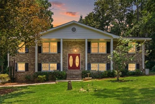 112 Cross Gate Dr, Marietta, GA, 30068-3917 | Card Image