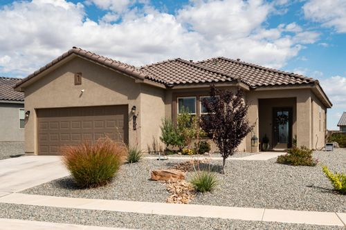 1976 Tesoro Loop Nw, Los Lunas, NM, 87031 | Card Image