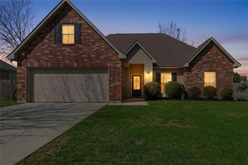 28507 Rosedust Ln, Ponchatoula, LA, 70454-8450 | Card Image