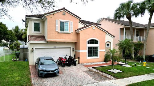 7500 Nw 19th Dr, Pembroke Pines, FL, 33024-1017 | Card Image
