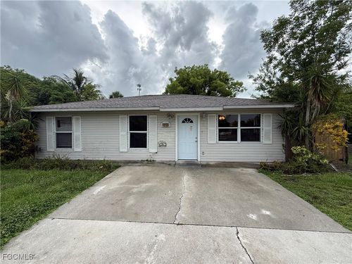 12135 Americus Ln, NAPLES, FL, 34113-7917 | Card Image