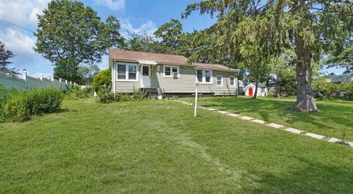 134 Maywood Dr, Mastic Beach, NY, 11951-5203 | Card Image