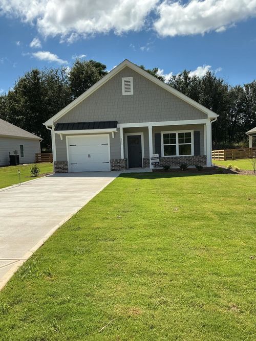 111 Cottage Grove Cir, Eatonton, GA, 31024-6784 | Card Image