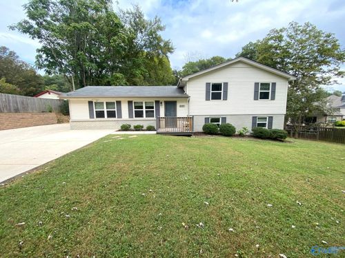 237 Schrimsher Rd, Madison, AL, 35758-7834 | Card Image