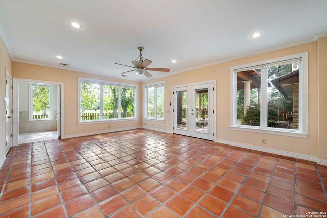 5645 Parkcrest Dr, House other with 4 bedrooms, 4 bathrooms and null parking in Windcrest TX | Image 16