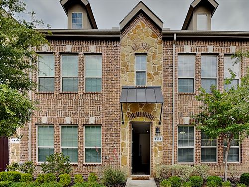 2431 Klamath Dr, Lewisville, TX, 75056-6789 | Card Image