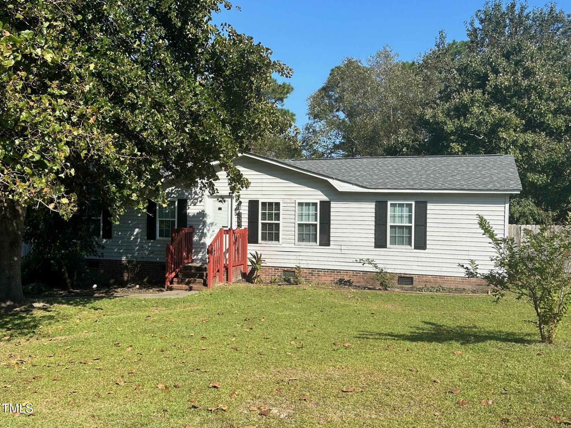 Jamestown Dr, Spring Lake, NC 28390