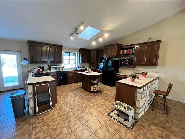 3150 N Highway 59, House other with 4 bedrooms, 2 bathrooms and null parking in Freer TX | Image 7