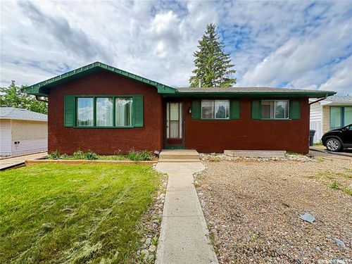 571 101st Street, North Battleford, SK, S9A0Y5 | Card Image