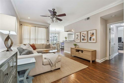 apt-911-3777 Peachtree Rd Ne, Brookhaven, GA, 30319-5210 | Card Image