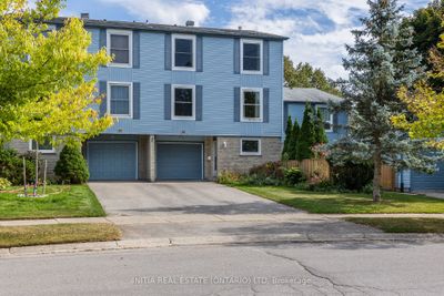 58 Mcmaster Cres, Condo with 3 bedrooms, 2 bathrooms and 3 parking in London ON | Image 1