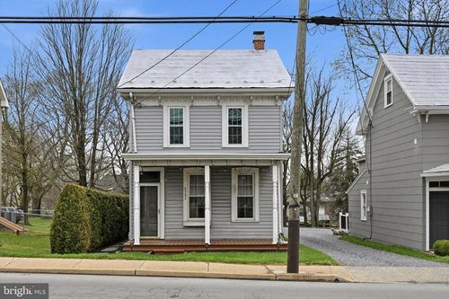 4761 Horseshoe Pike, HONEY BROOK, PA, 19344-1363 | Card Image