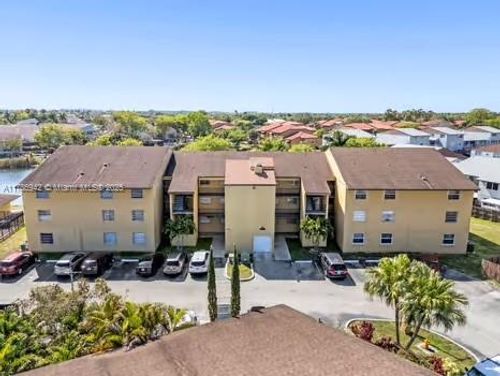apt-625-15430 Sw 82nd Ln, Miami, FL, 33193-1248 | Card Image