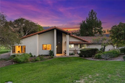 52 Stanford Cir, Lompoc, CA, 93436-1113 | Card Image