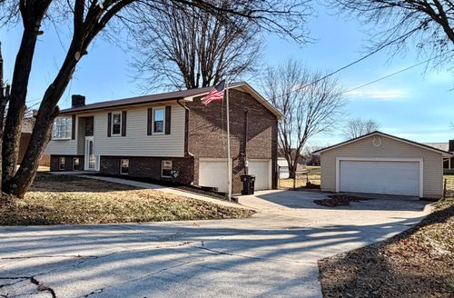 7037 Maxwell Ter, Talbott, TN, 37877-8526 | Card Image