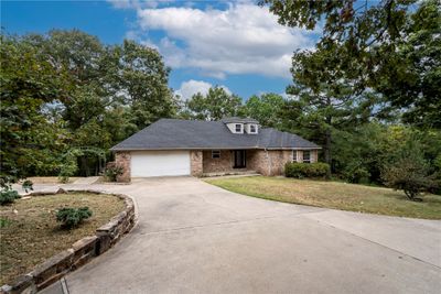 704 E Red Oak Street, House other with 3 bedrooms, 2 bathrooms and null parking in Siloam Springs AR | Image 3