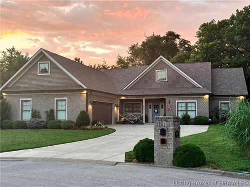4517 Augusta National Dr, Floyds Knobs, IN, 47119-9641 | Card Image