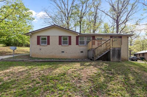 111 Bern St, Waverly, TN, 37185-1201 | Card Image