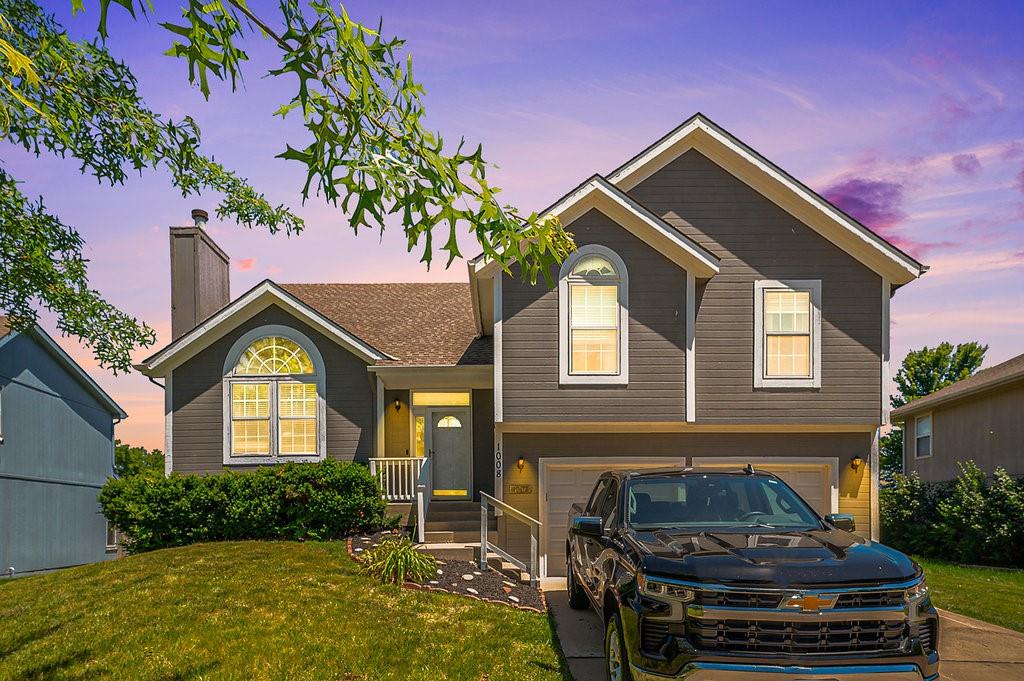 Aspen Dr, Smithville, MO 64089