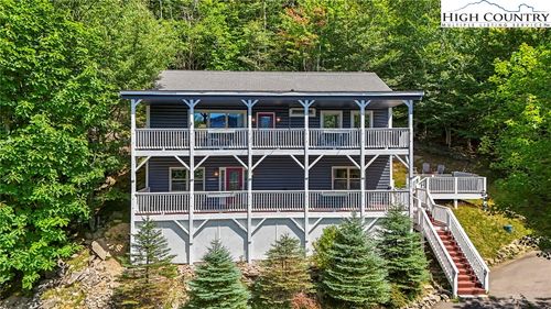 114 W Blueberry Ln, Beech Mountain, NC, 28604-8236 | Card Image