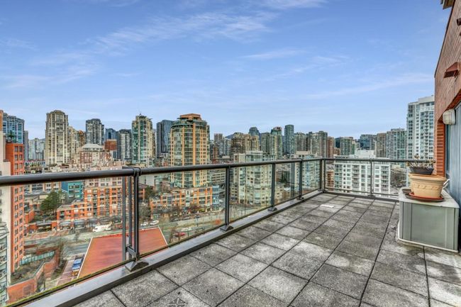 20C - 139 Drake Street, Condo with 2 bedrooms, 2 bathrooms and 1 parking in Vancouver BC | Image 11