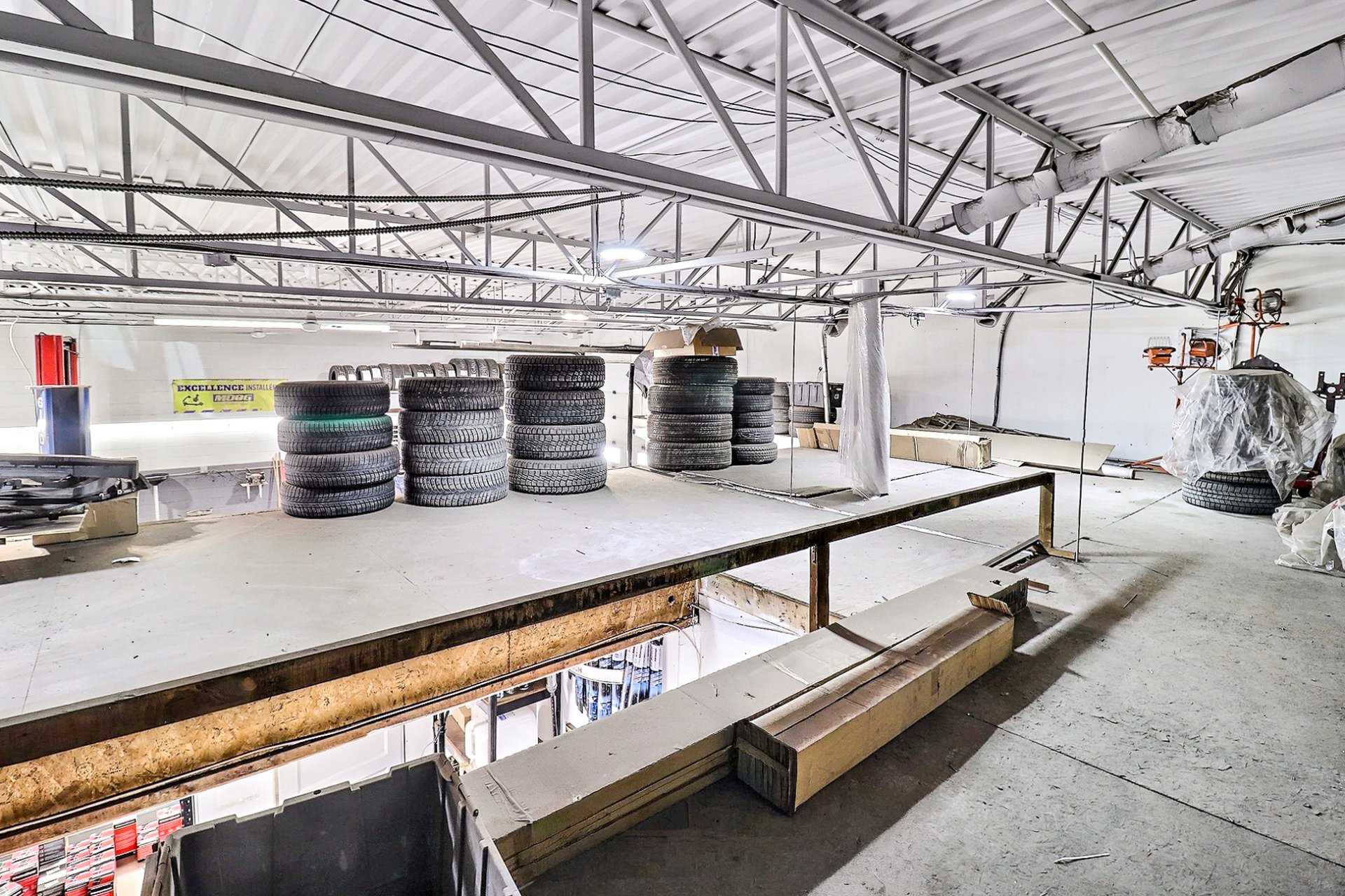 Commercial Sale in Blainville 5