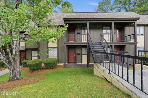 802 Willow Creek Dr, Macon, GA, 31204-1268 | Card Image