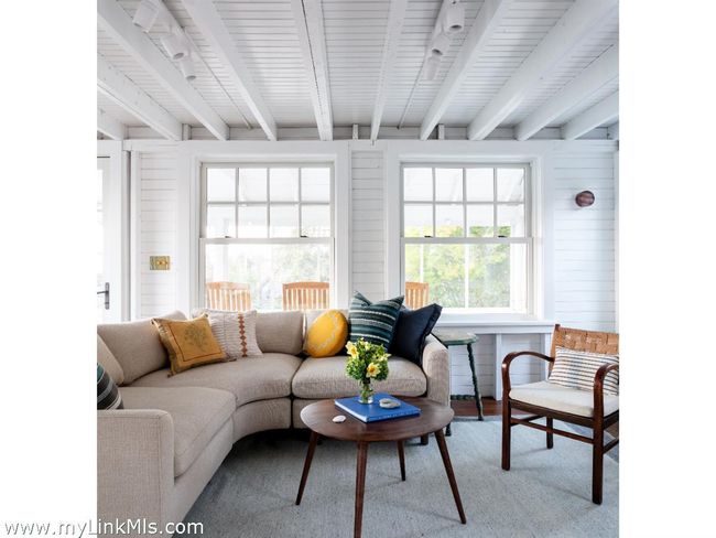 10 Mollys Way, House other with 3 bedrooms, 2 bathrooms and null parking in Chilmark MA | Image 5