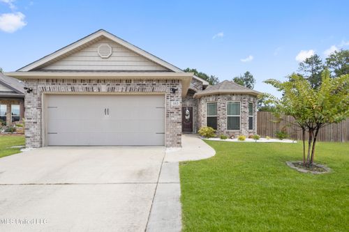 163 Clear Springs Cir, Ocean Springs, MS, 39564-5741 | Card Image