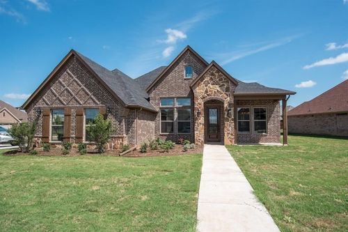 301 Oar Wood Dr, Granbury, TX, 76049-1288 | Card Image