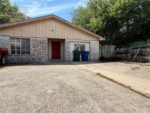 2929 Mary St, Corpus Christi, TX, 78405-2228 | Card Image