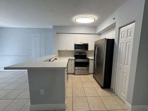 apt-109-11050 Sw 196th St, Cutler Bay, FL, 33157-8489 | Card Image