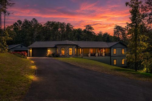 2160 Ranch Rd, Dandridge, TN, 37725-5945 | Card Image