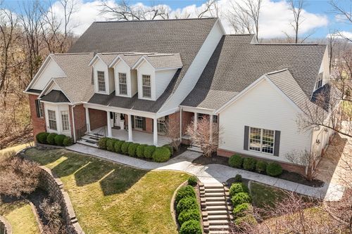 4615 Blarney Dr, Cedar Rapids, IA, 52411-8015 | Card Image