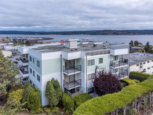 203-907 Cedar St, Campbell River, BC, V9W2W1 | Card Image