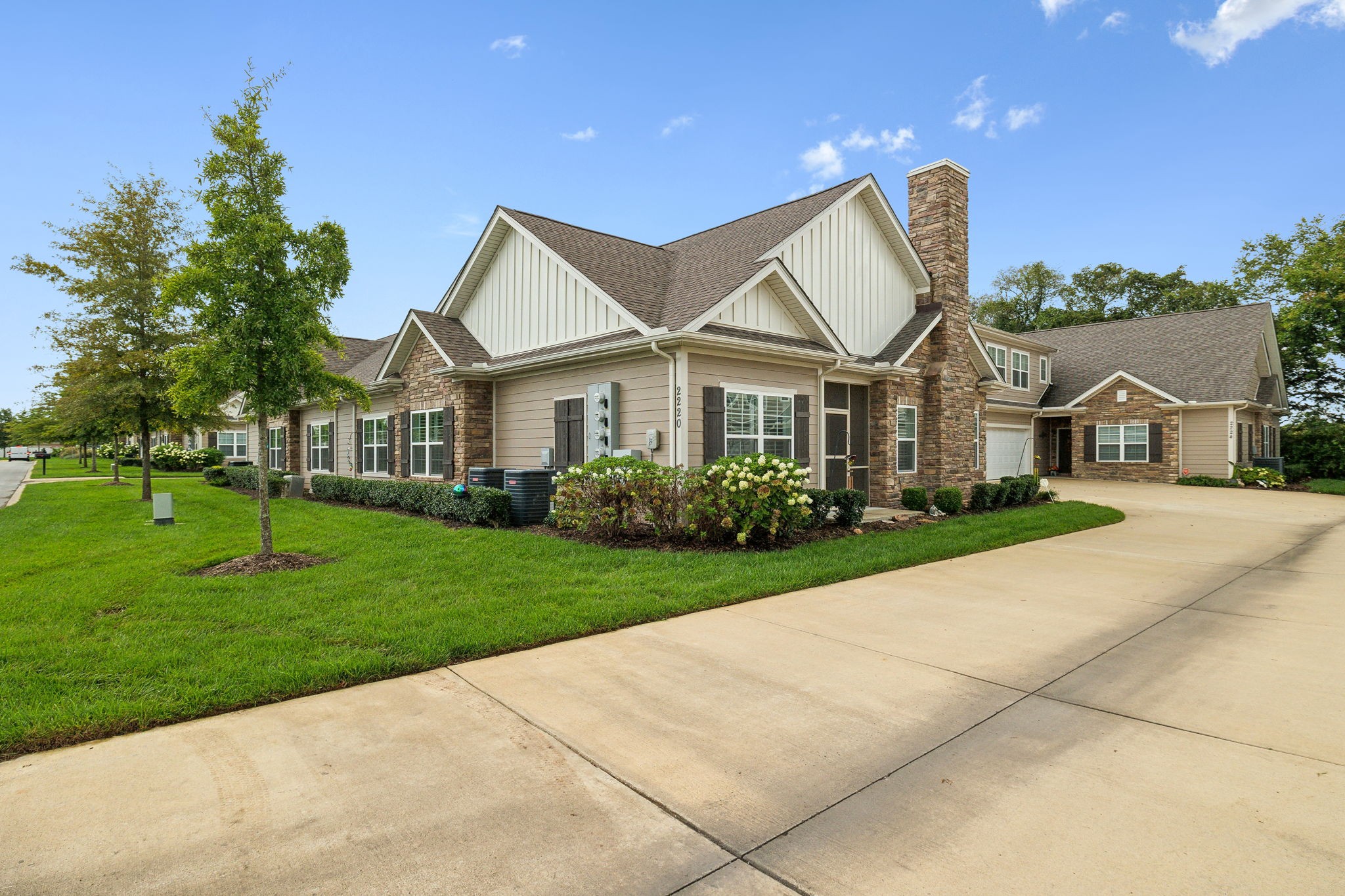 Stonecenter Ln, Murfreesboro, TN 37128