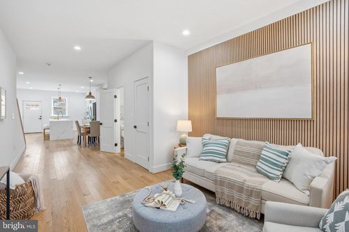 3921 Roland Ave, BALTIMORE, MD, 21211-2019 | Card Image