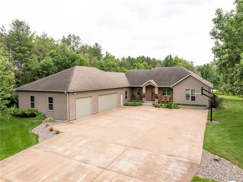 8201 9 Mile Creek Rd, FALL CREEK, WI, 54742-9366 | Card Image