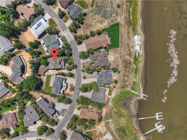 375 Meadow Cir N, House other with 4 bedrooms, 3 bathrooms and 2 parking in Big Bear Lake CA | Image 57