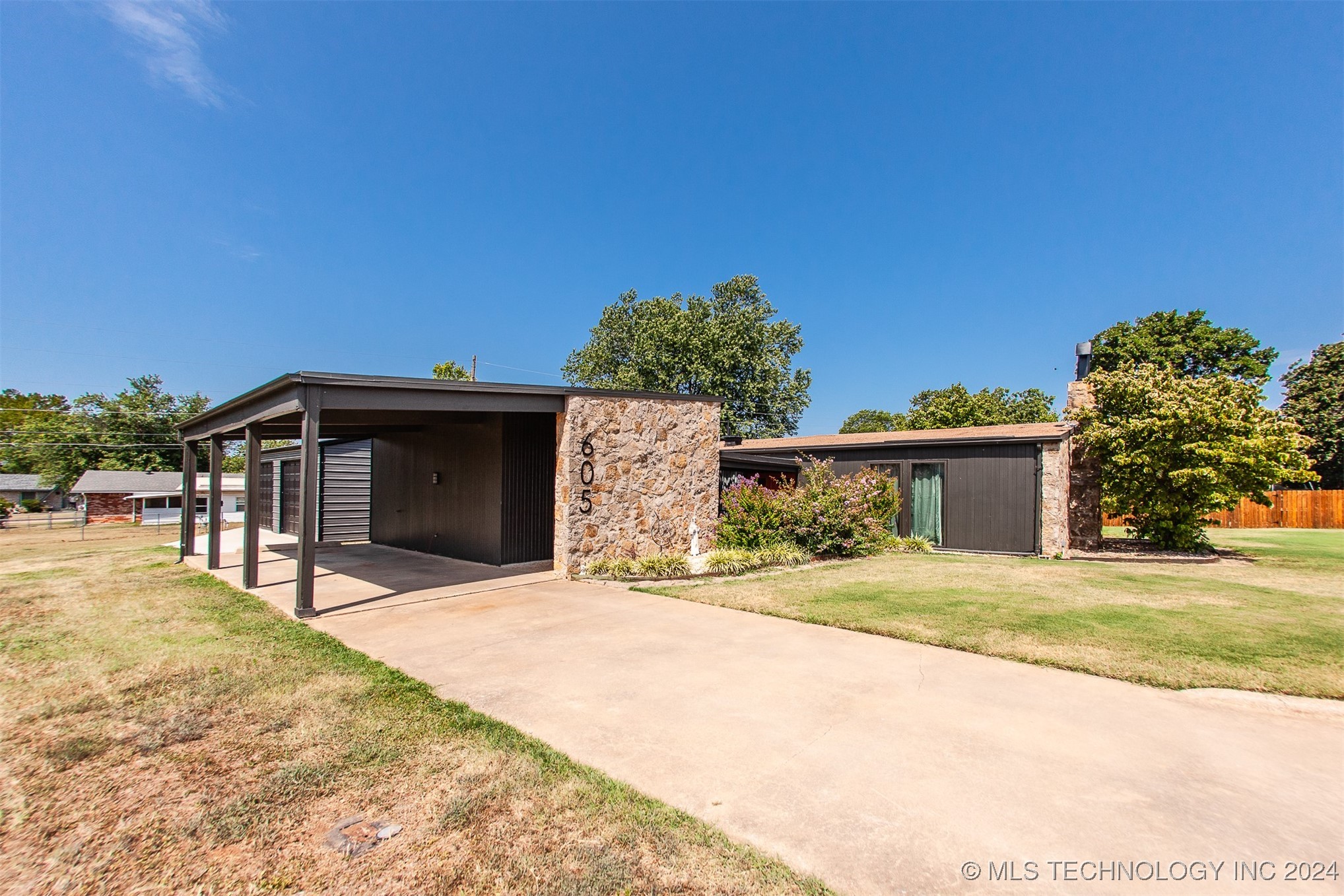 Center Ct, Cleveland, OK 74020