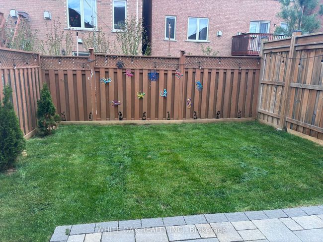 43 Sassafras Cir, House attached with 4 bedrooms, 4 bathrooms and 2 parking in Thornhill ON | Image 45