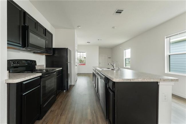 600 Bunton Reserve Blvd, House other with 3 bedrooms, 2 bathrooms and 2 parking in Kyle TX | Image 9