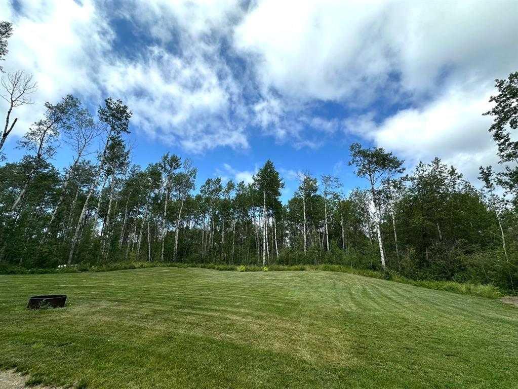 Land in Lac Des Iles
