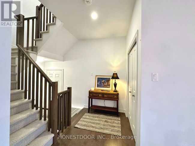 665 Cordelette Cir, Townhouse with 3 bedrooms, 3 bathrooms and 4 parking in Orleans ON | Image 11