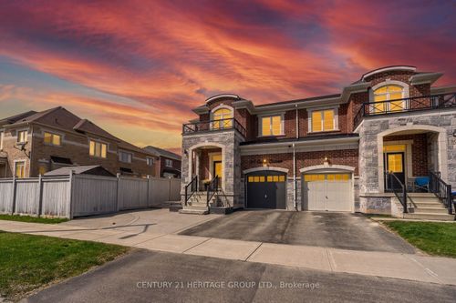 103 Cayton Cres, Bradford, ON, L3Z0V9 | Card Image