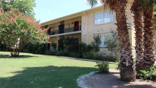 apt-105-301 E 34th St, Austin, TX, 78705-1637 | Card Image