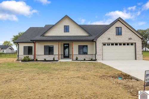 201 Ayly Estates Dr, Mayfield, KY, 42066-6785 | Card Image