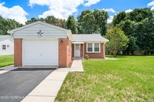 25 Constitution Blvd, Whiting, NJ, 08759-1753 | Card Image