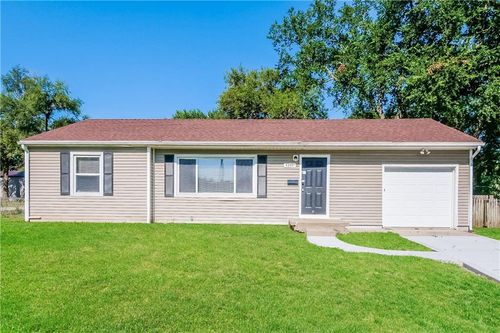 5228 Marsh Ave, Kansas City, MO, 64129-2349 | Card Image