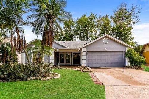 610 49th St E, BRADENTON, FL, 34208-5840 | Card Image